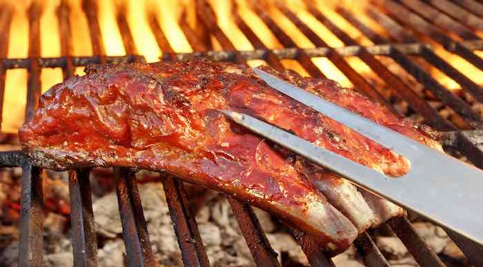 Spareribs auf dem Grill